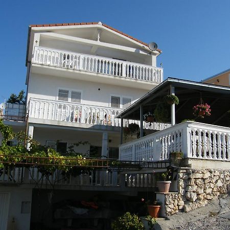 Apartments Zdenka Marina Bagian luar foto