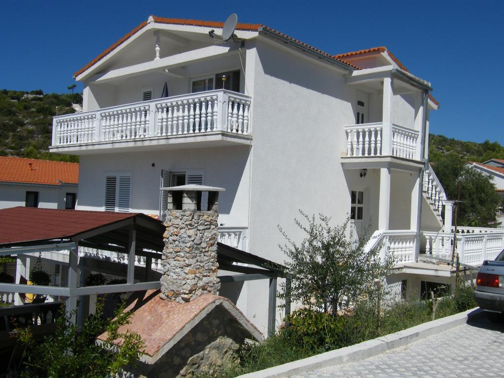 Apartments Zdenka Marina Ruang foto